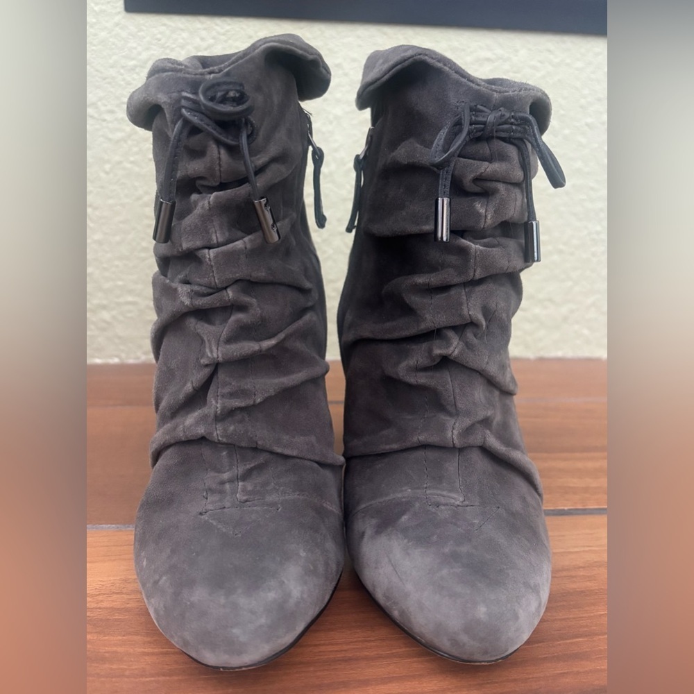 Reiss Grey Suede Ruched Ankle 3” Heeled Bootie Size 6.5 - Picture 2 of 6